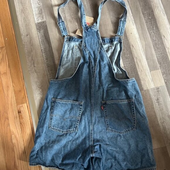 Levis Bib Overall Shorts - Picture 6 of 10